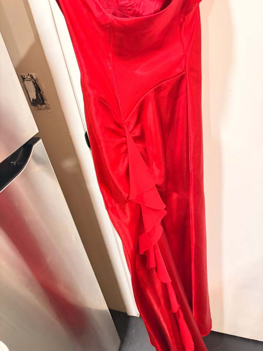 Betsy & Adam Vintage Y2K Red Satin Halter Evening Gown with Ruffles - Picture 6 of 9